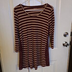 Motherhood Maternity Burgundy and Tan Striped Top Size Medium